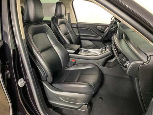 Used 2022 Lincoln Aviator AWD w/ Premium Package image 42