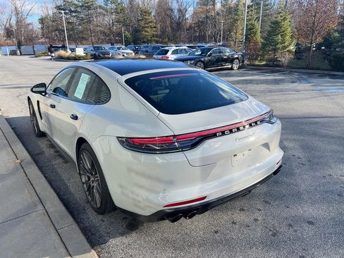 Used 2023 Porsche Panamera 4 Platinum Edition image 36