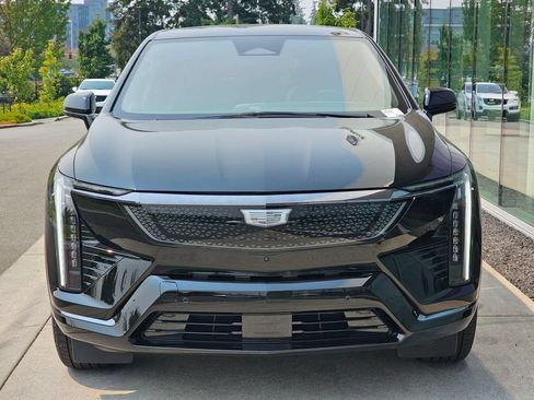 New 2026 Cadillac Optiq Sport 1 AWD/4WD image 8