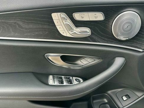 Used 2018 Mercedes-Benz E 400 4MATIC Sedan image 13