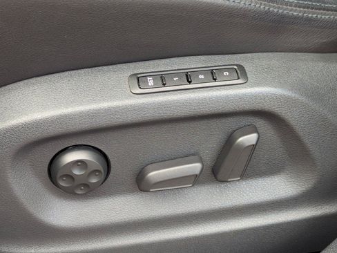 Used 2013 Volkswagen Tiguan SEL AWD/4WD image 29