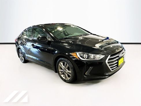 Used 2018 Hyundai Elantra Value Edition FWD image 3