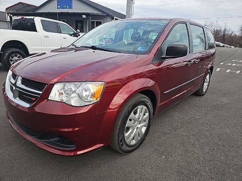 Used 2016 Dodge Grand Caravan American Value Package w/ UConnect Hands-Free Group FWD image 7