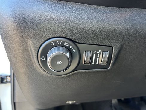 New 2026 Jeep Compass Latitude AWD/4WD image 11