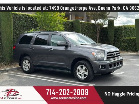 Used 2015 Toyota Sequoia SR5 w/ Premium Package AWD/4WD image 3