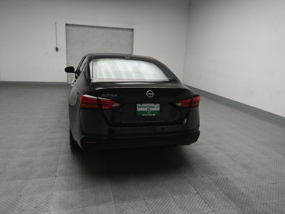 Used 2025 Nissan Altima 2.5 SV FWD image 6