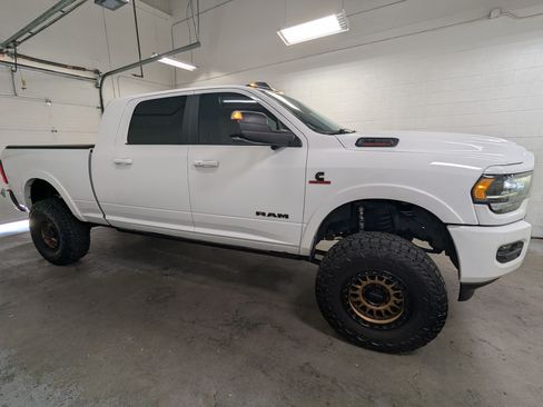 Used 2021 RAM 2500 Limited AWD/4WD image 3