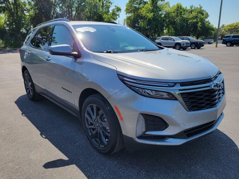 Used 2023 Chevrolet Equinox RS w/ LPO, Cargo Package image 3