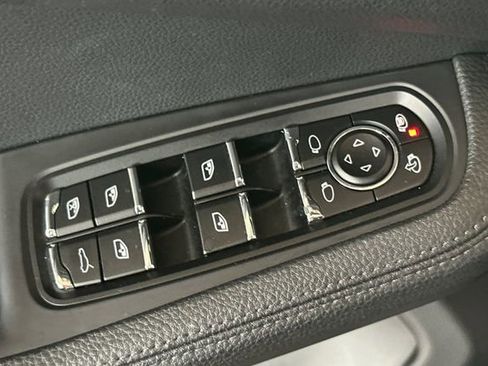 Used 2020 Porsche Macan S image 13