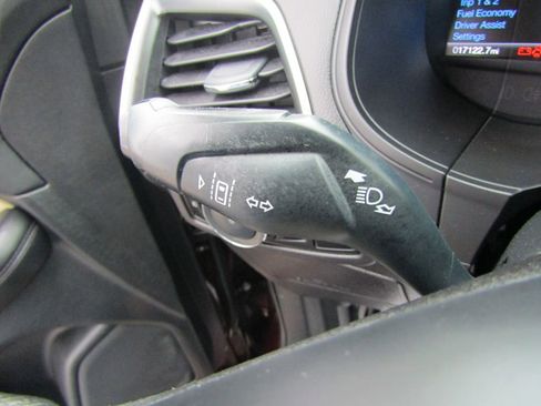 Used 2024 Ford Edge SEL w/ Convenience Package image 25