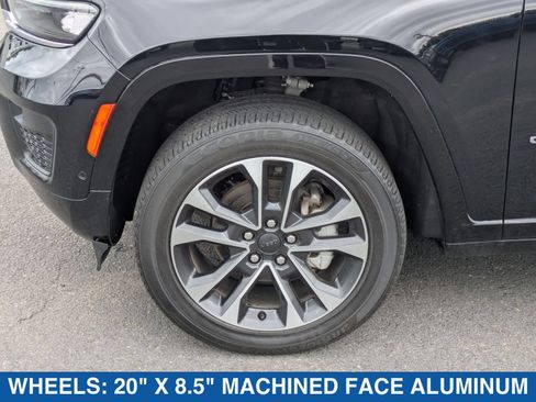 Used 2023 Jeep Grand Cherokee Overland w/ Luxury Tech Group IV AWD/4WD image 11