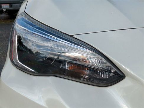 Used 2019 Subaru Crosstrek 2.0i Limited w/ Moonroof Package w/Navigation image 10