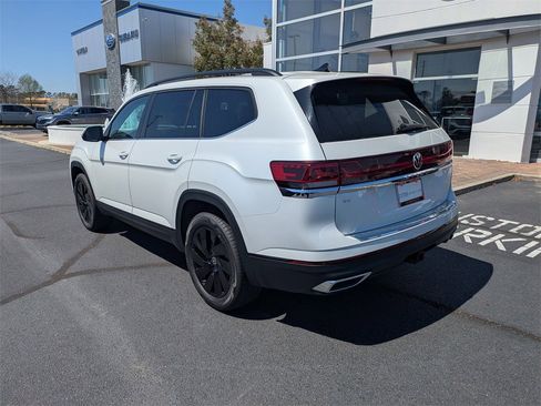 New 2026 Volkswagen Atlas SE image 7