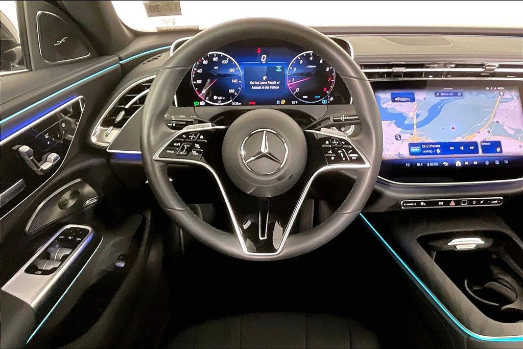 Used 2026 Mercedes-Benz E 350 4MATIC Sedan image 5