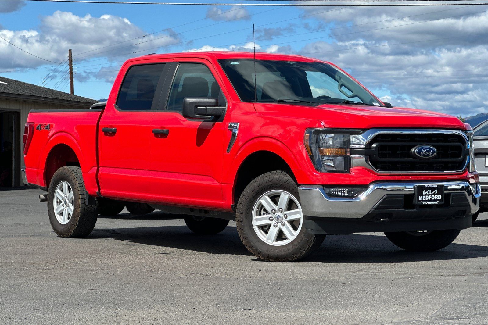 Used 2023 Ford F150 XLT AWD/4WD image 2