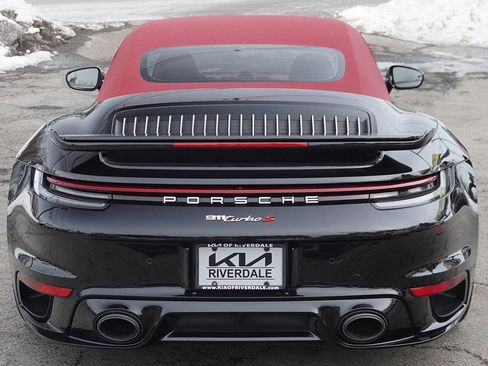 Used 2022 Porsche 911 Turbo S w/ 911 Turbo Sportdesign Package AWD/4WD image 15