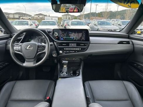 Used 2024 Lexus ES 300h w/ Premium Package image 14