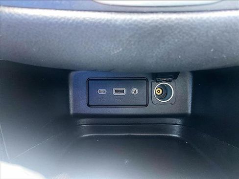 Used 2022 Chevrolet Equinox LT FWD image 27