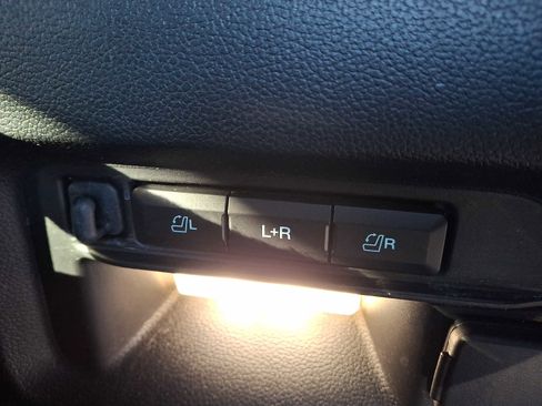 Used 2021 Ford Explorer Platinum w/ Equipment Group 601A image 28