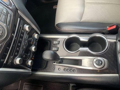 Used 2020 Nissan Pathfinder SL image 24