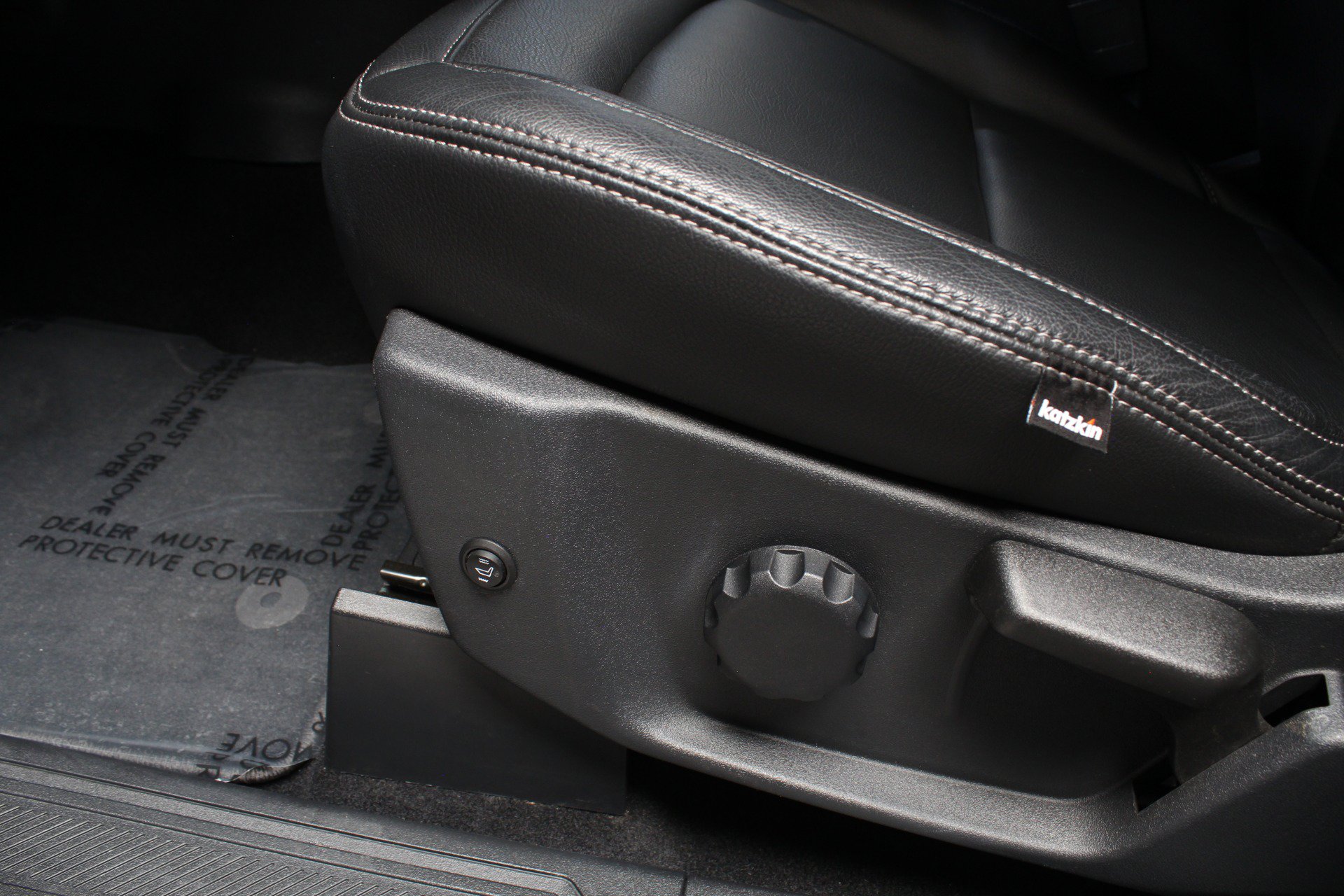 Used 2025 Ford Bronco 4-Door AWD/4WD image 11