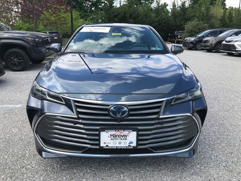 Used 2021 Toyota Avalon Limited w/ Advanced Safety Package FWD image 3