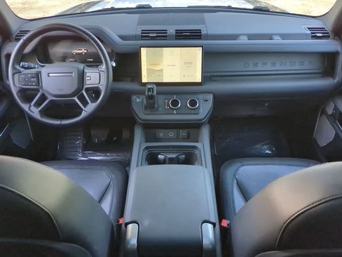 Used 2024 Land Rover Defender 130 X-Dynamic SE AWD/4WD image 15