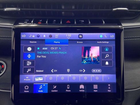 New 2025 Jeep Grand Cherokee Limited w/ Luxury Tech Group II image 16