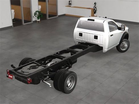 New 2024 RAM 4500 Tradesman image 5