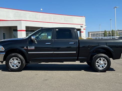 Used 2018 RAM 2500 Laramie AWD/4WD image 9