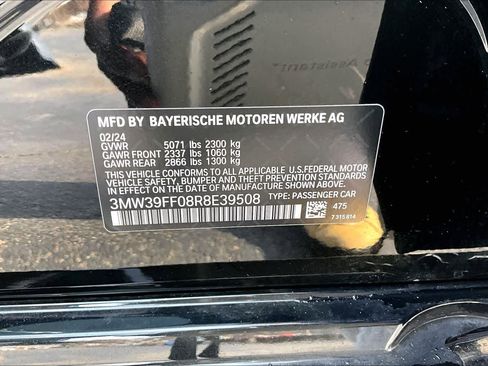 Used 2024 BMW 330e w/ Convenience Package image 37