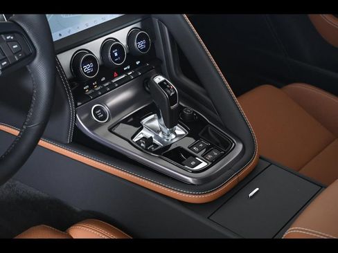 Used 2024 Jaguar F-TYPE R AWD/4WD image 12