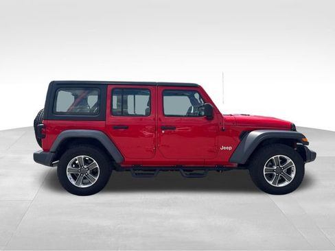 Used 2018 Jeep Wrangler Unlimited Sport AWD/4WD image 4