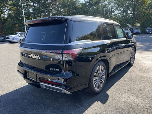 New 2026 INFINITI QX80 Luxe w/ Cargo Package image 3