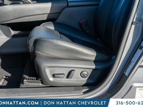 Used 2023 Nissan Rogue SL w/ SL Premium Package image 19