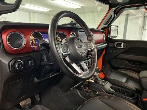 Used 2023 Jeep Wrangler Unlimited Rubicon w/ LED Lighting Group AWD/4WD image 10