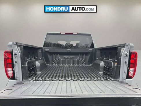 Used 2024 GMC Sierra 1500 Elevation image 9