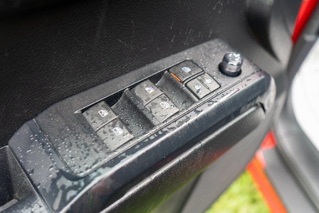 Used 2021 Toyota Tacoma SR AWD/4WD image 16