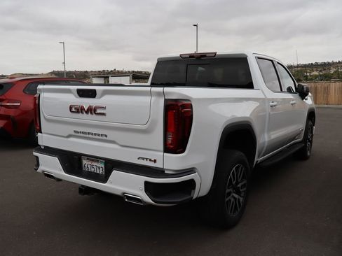 Used 2024 GMC Sierra 1500 AT4 w/ Technology Package AWD/4WD image 3
