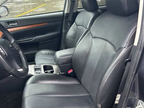 Used 2013 Subaru Outback 3.6R Limited image 12