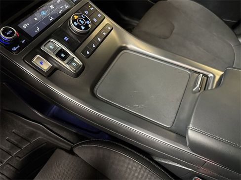 Used 2024 Hyundai Palisade Calligraphy image 25