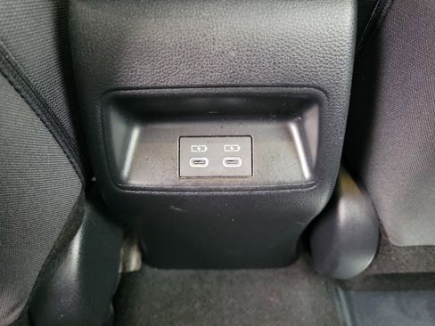 Used 2024 Toyota Corolla LE image 9