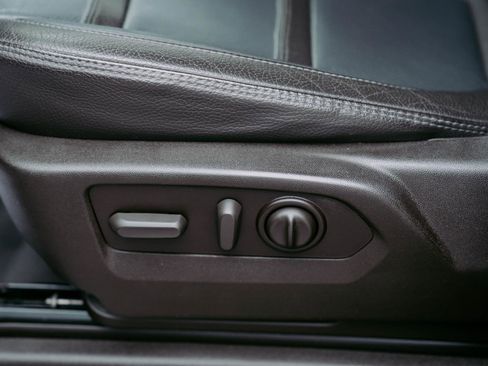 Used 2023 GMC Sierra 2500 Denali w/ Denali Black Diamond Edition image 15