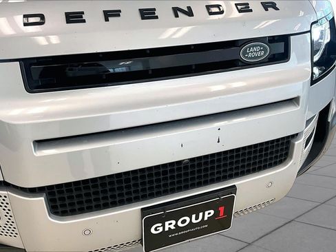 Used 2022 Land Rover Defender 110 AWD/4WD image 28