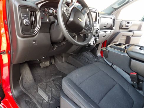 Used 2021 Chevrolet Silverado 1500 Custom w/ LPO, Dark Essentials Package RWD image 15