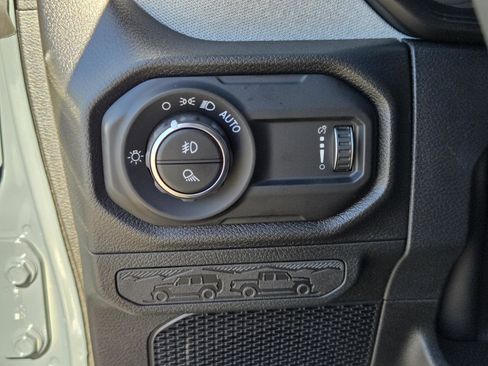 New 2026 Jeep Gladiator Sport image 21