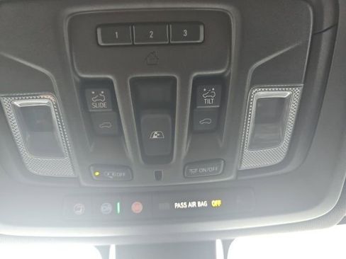 Used 2023 GMC Sierra 3500 AT4 w/ AT4 Premium Plus Package image 22