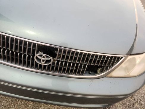 Used 2000 Toyota Avalon XL w/ Option Pkg 3 FWD image 38