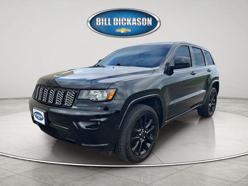 Used 2020 Jeep Grand Cherokee Altitude AWD/4WD image 3
