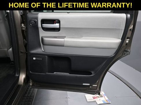 Used 2015 Toyota Sequoia Limited AWD/4WD image 49